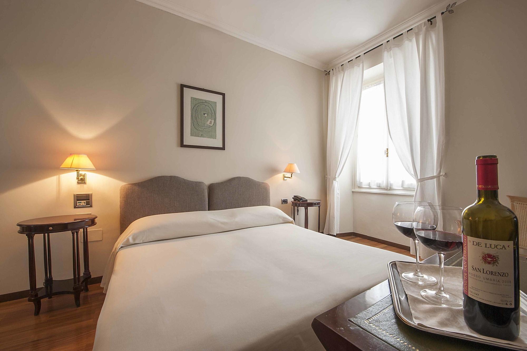 Hotel Poledrini Фолиньо Экстерьер фото