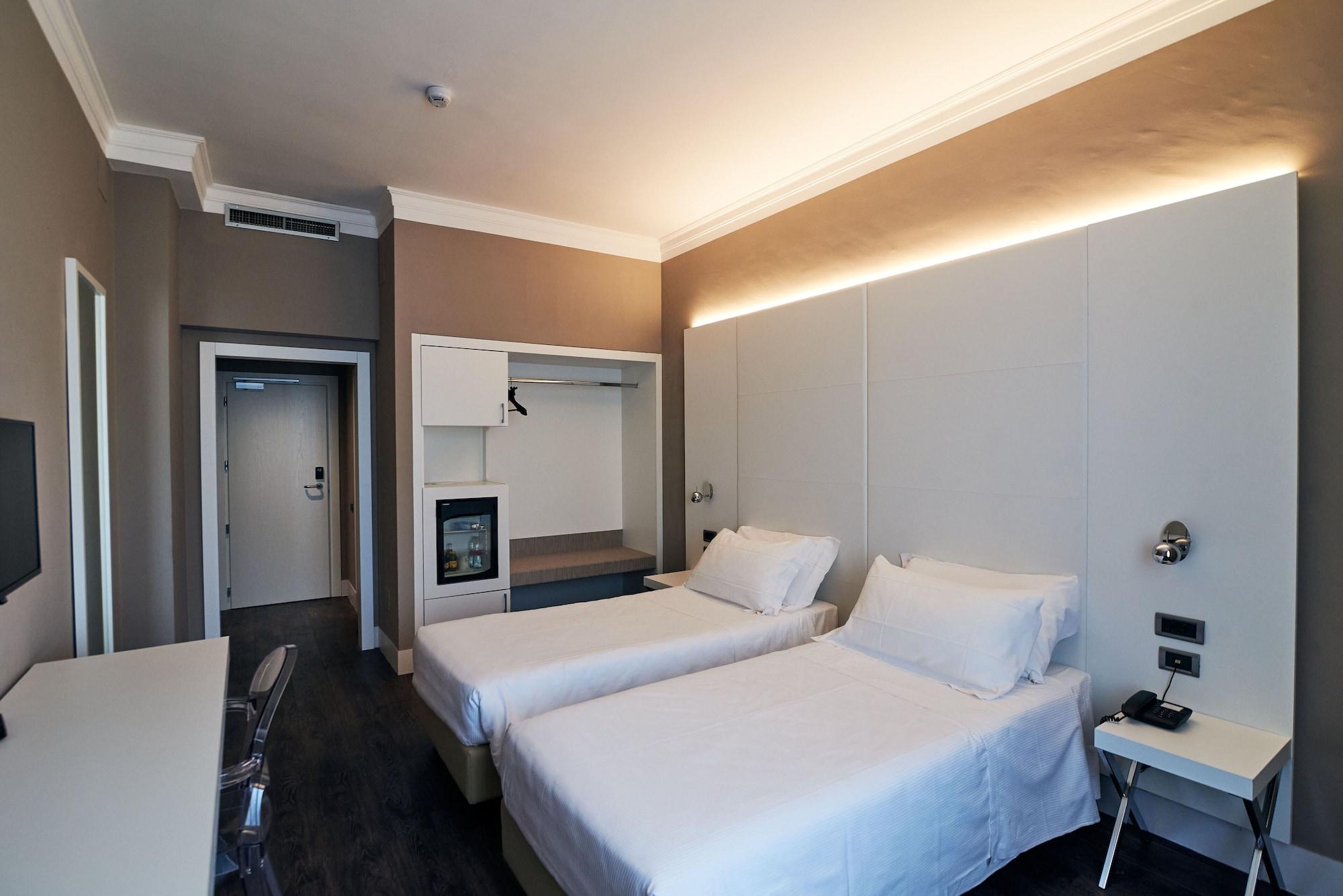 Hotel Poledrini Фолиньо Экстерьер фото