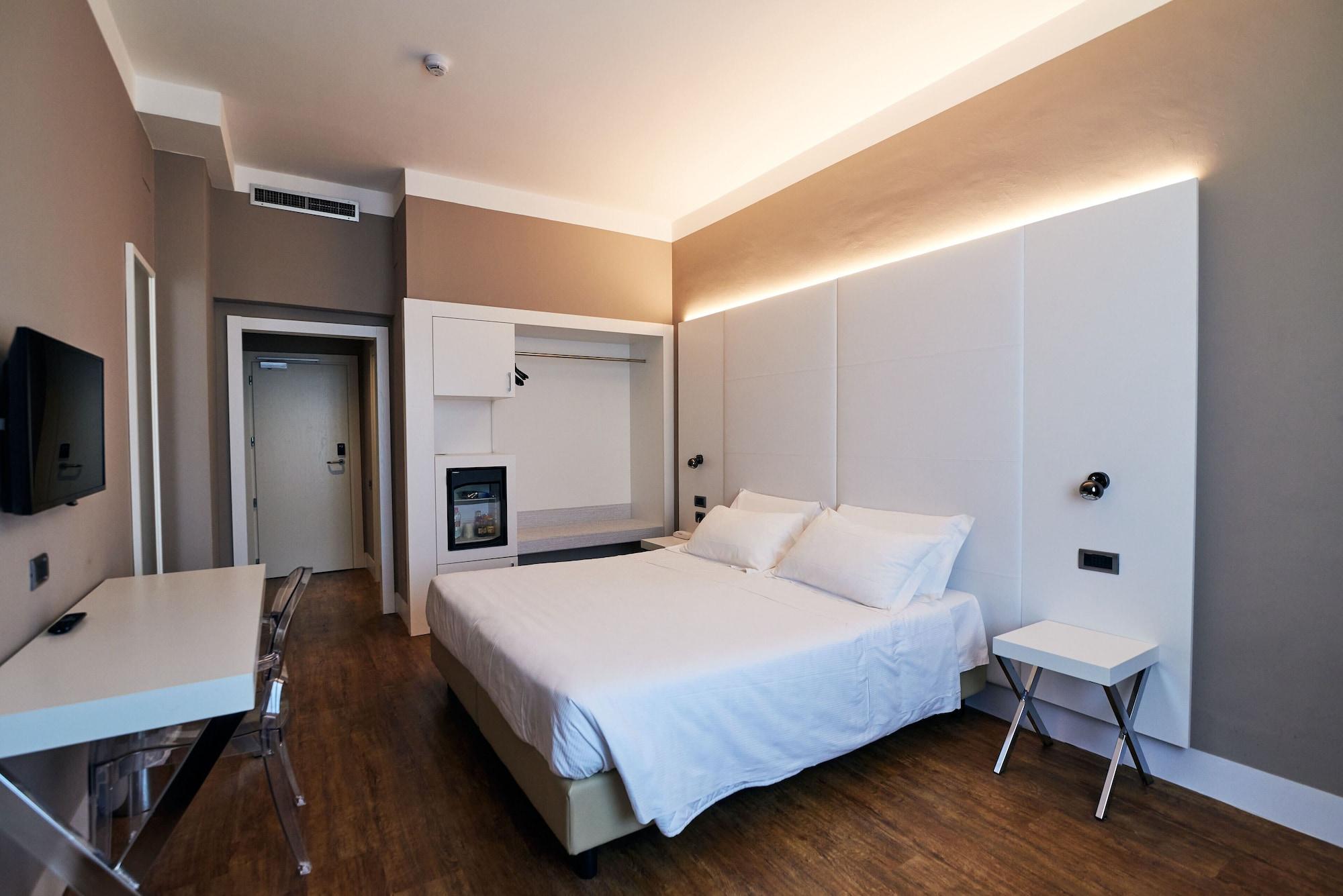 Hotel Poledrini Фолиньо Экстерьер фото